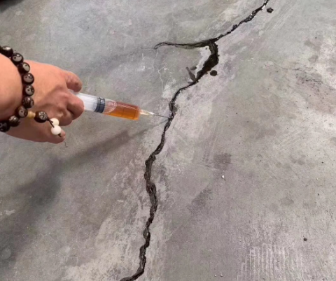 岳塘混凝土裂缝修补技术详解​